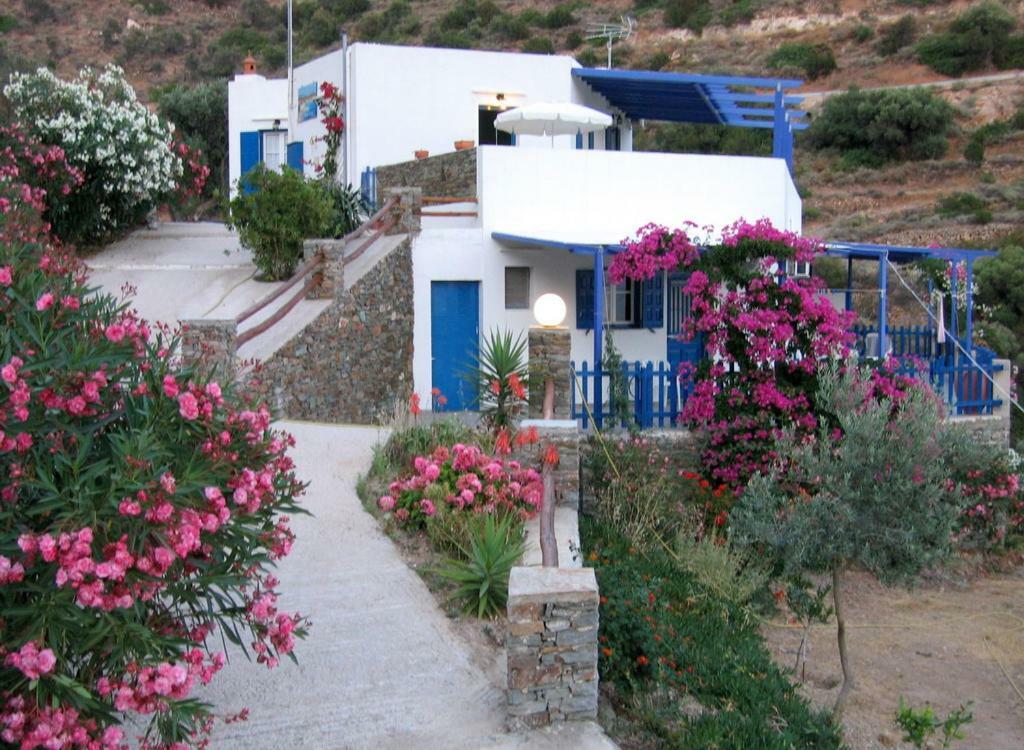 Villa Costa Studios Вати Экстерьер фото